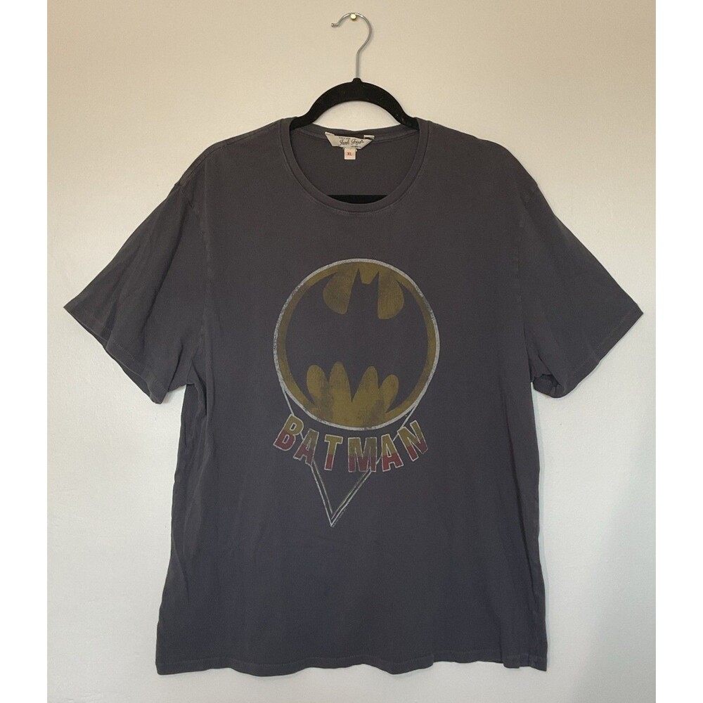 Junk Food Tees Men’s Gray BATMAN Graphic Print Short Sleeve Shirt Size XL